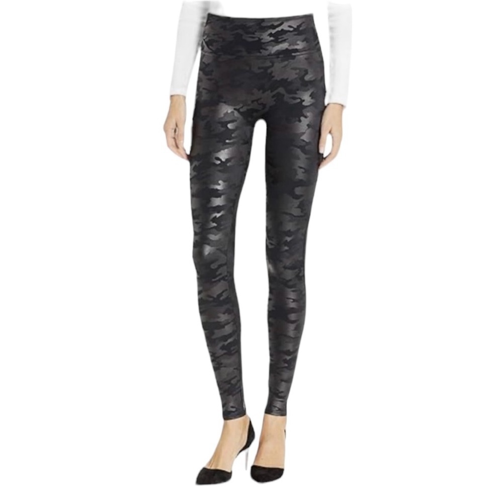 Spanx Faux Leather Camo Leggings Black Size Small 20185 Power Waistband